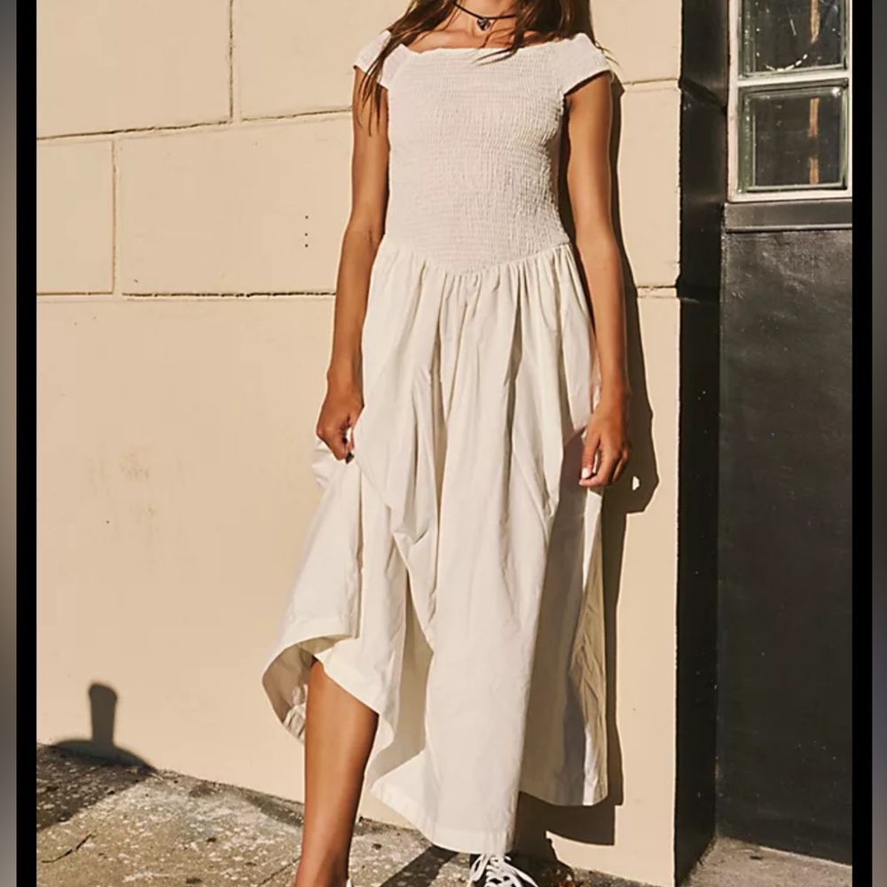 Cece Smocked Midi Dress 100% cotton